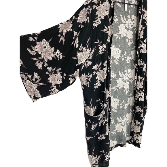 Spiritual Gangster Maya Floral Kimono Robe Cardigan, Black - Size OS - Picture 6 of 11